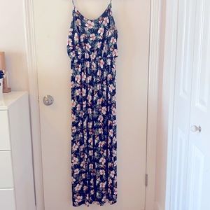 NWT All in Favor Floral Maxi Dress